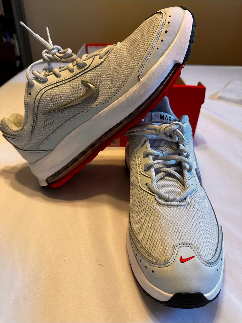 Nike Air Max AP Light Gray and Red Air Max Running Sneakers Size 9.5 Box No Lid